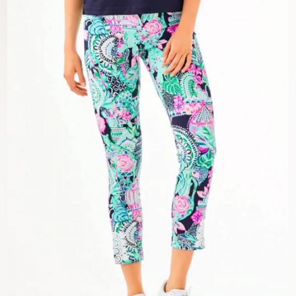 Lilly Pulitzer Pants - NWOT Lilly Pulitzer LUXLETIC Corso Golf Pant Fairway Performance Lookin’ Sharp